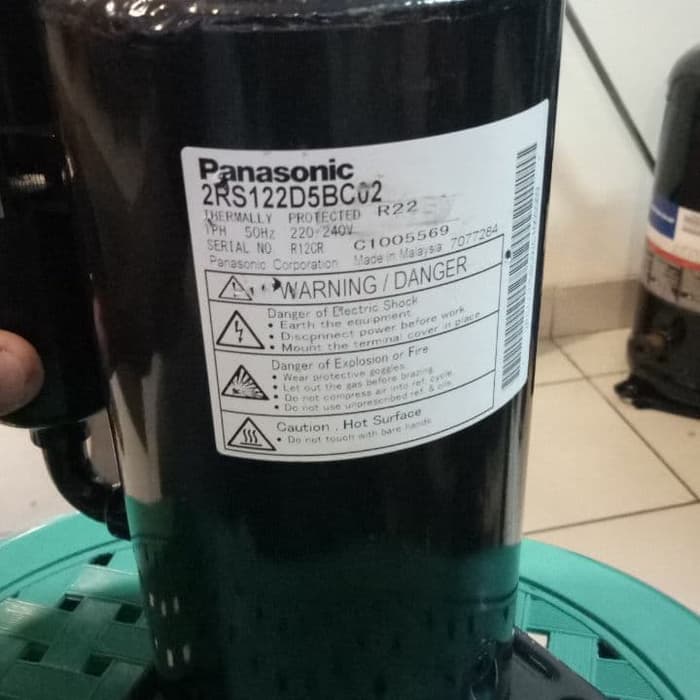 DAIKIN PANASONIC MATSUSHITA 2RS122D5BC02 COMPRESSOR VERDICHTER COMPRESSEUR